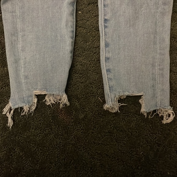 Light blue American eagle ripped jeans - Picture 4 of 6